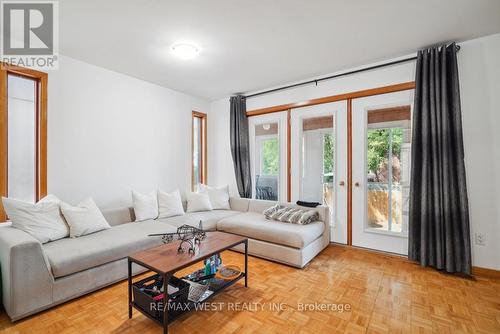 3A Humber Hill Avenue, Toronto, ON - Indoor Photo Showing Living Room