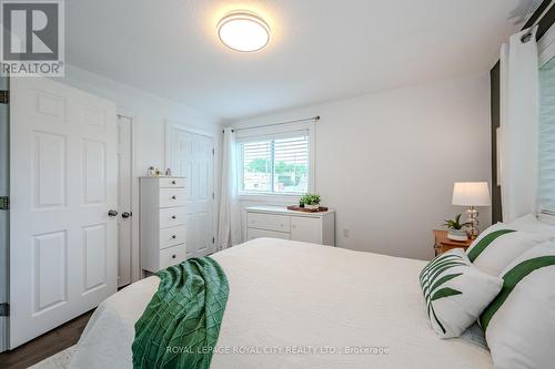 237 Elizabeth Street, Guelph, ON - Indoor Photo Showing Bedroom