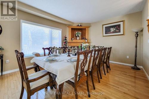229 G A T E S T O N E Drive, Hamilton, ON - Indoor Photo Showing Dining Room