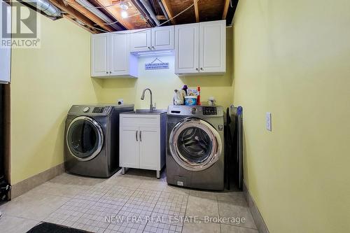 229 G A T E S T O N E Drive, Hamilton, ON - Indoor Photo Showing Laundry Room
