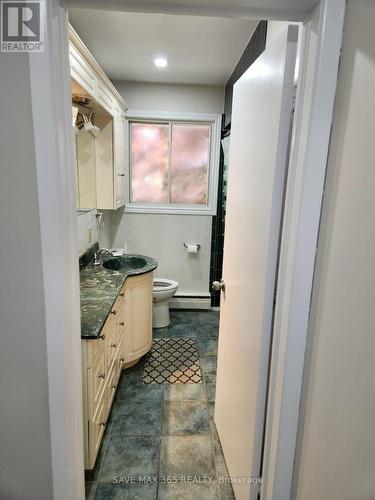 46 Radcliffe Crescent, London, ON - Indoor Photo Showing Bathroom