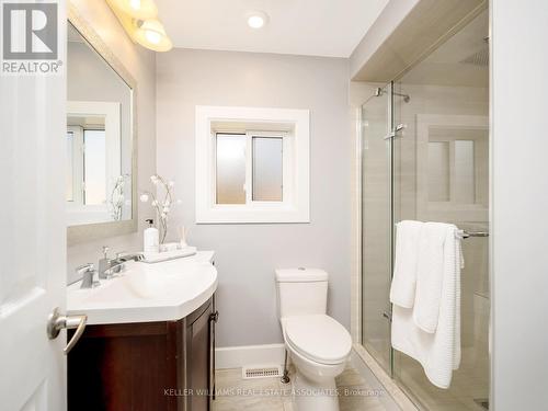 8 Terry Street, Caledon, ON - Indoor Photo Showing Bathroom