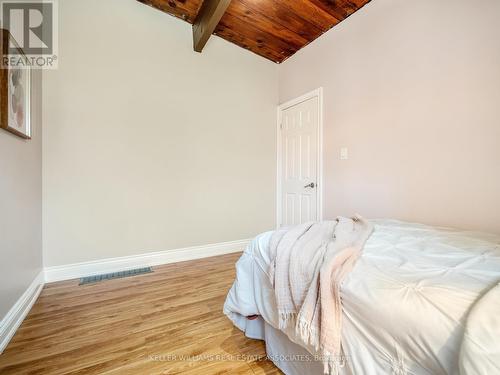 8 Terry Street, Caledon, ON - Indoor Photo Showing Bedroom