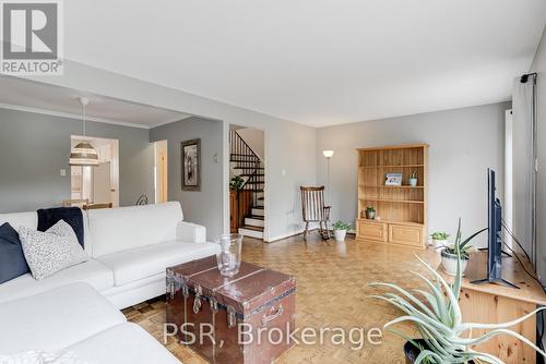 17 Centennial Park Road W, Toronto, ON - Indoor Photo Showing Living Room