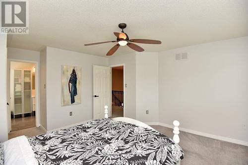 4217 Gleneagles Court, Burlington, ON - Indoor Photo Showing Bedroom