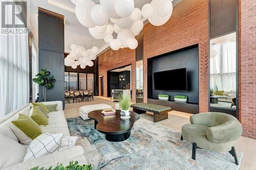 1208 - 3200 William Coltson Avenue, Oakville, ON - Indoor Photo Showing Living Room