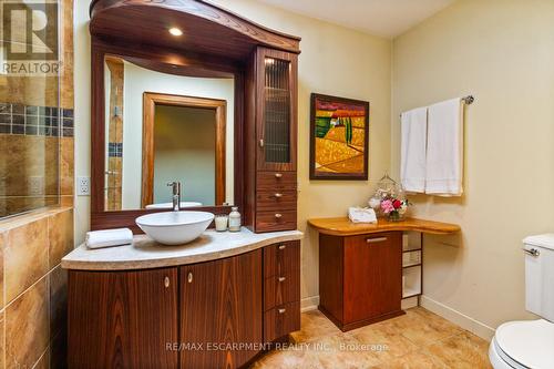 19 Jackson Avenue, Toronto, ON - Indoor Photo Showing Bathroom