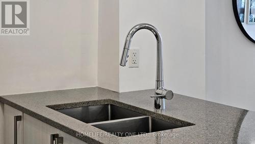 Th68 - 1 Elsie Lane, Toronto, ON - Indoor Photo Showing Kitchen With Double Sink
