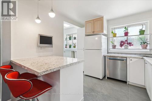 10 - 2145 Sherobee Road, Mississauga (Cooksville), ON - Indoor Photo Showing Kitchen