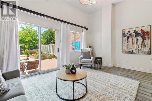 10 - 2145 Sherobee Road, Mississauga (Cooksville), ON - Indoor Photo Showing Living Room