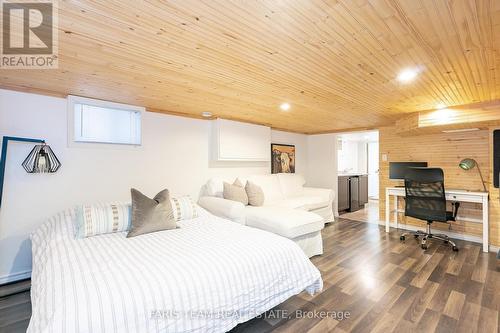 301 Silverthorn Avenue, Toronto, ON - Indoor Photo Showing Bedroom