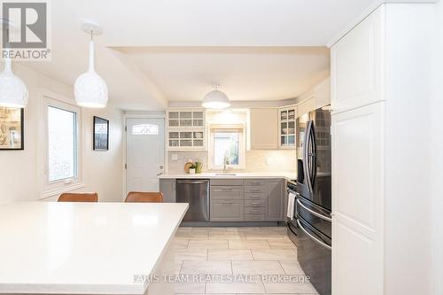 301 Silverthorn Avenue, Toronto, ON - Indoor Photo Showing Kitchen