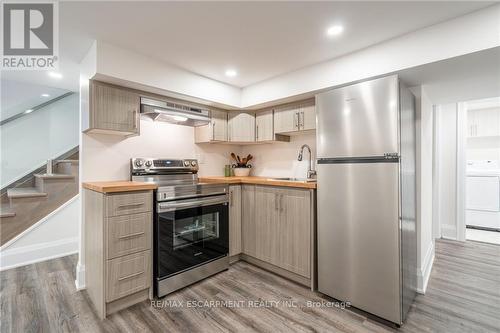 1017 Plains View Avenue, Burlington, ON - Indoor Photo Showing Kitchen With Stainless Steel Kitchen