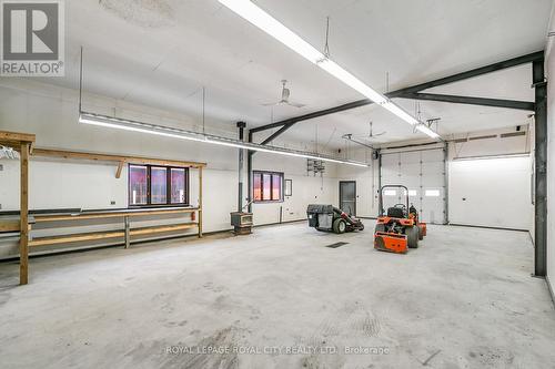 12297 Regional Rd 25, Halton Hills, ON - Indoor Photo Showing Garage