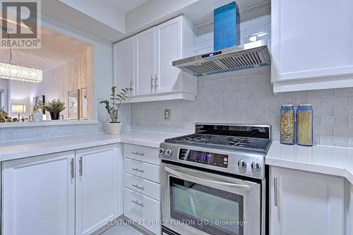 179 - 80 Acorn Place, Mississauga, ON - Indoor Photo Showing Kitchen