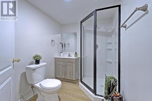179 - 80 Acorn Place, Mississauga, ON - Indoor Photo Showing Bathroom