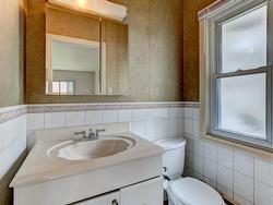 Powder room - 