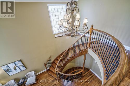 32 Ridgestone Drive, Richmond Hill, ON - Indoor Photo Showing Other Room