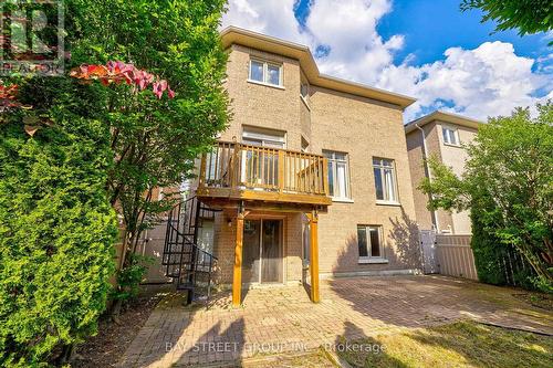 32 Ridgestone Drive, Richmond Hill, ON - Outdoor