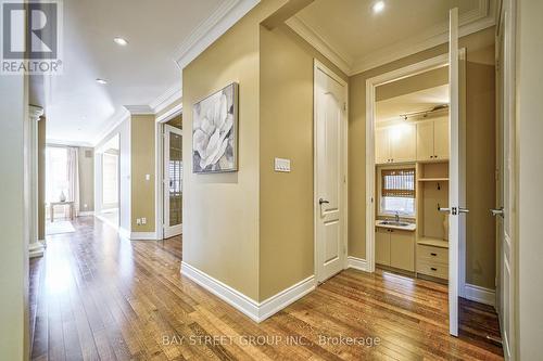 32 Ridgestone Drive, Richmond Hill, ON - Indoor Photo Showing Other Room