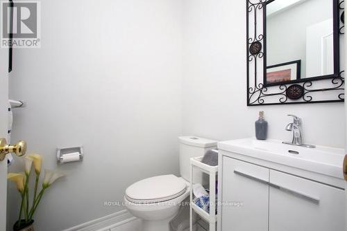 3395 Cajun Crescent, Mississauga, ON - Indoor Photo Showing Bathroom