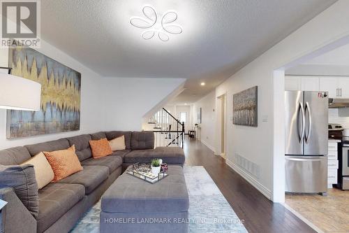 217 Hollywood Hill Circle, Vaughan (Vellore Village), ON - Indoor Photo Showing Living Room