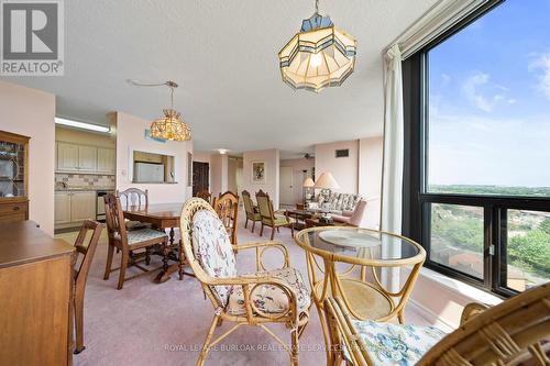 1602 - 200 Robert Speck Parkway, Mississauga, ON - Indoor Photo Showing Dining Room