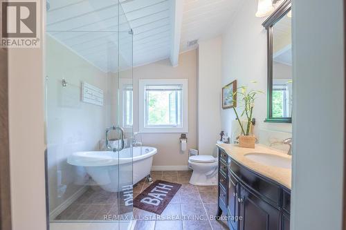 729 County Rd 49, Kawartha Lakes, ON - Indoor Photo Showing Bathroom