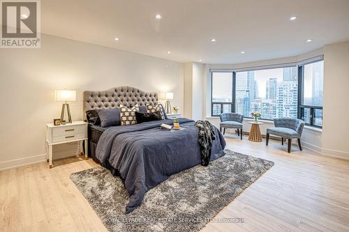 2008 - 175 Cumberland Street, Toronto, ON - Indoor Photo Showing Bedroom