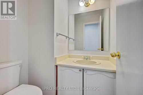 6302 Tenth Line, Mississauga, ON - Indoor Photo Showing Bathroom