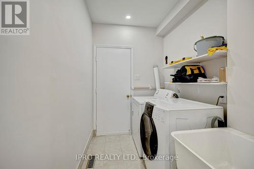 6302 Tenth Line, Mississauga, ON - Indoor Photo Showing Laundry Room