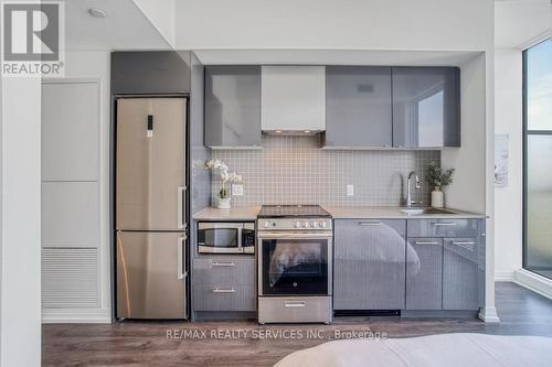 1909 - 251 Jarvis Street, Toronto, ON - Indoor Photo Showing Kitchen