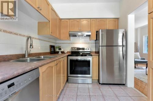 2317 Dalebrook Drive, Oakville, ON - Indoor Photo Showing Kitchen With Stainless Steel Kitchen With Double Sink