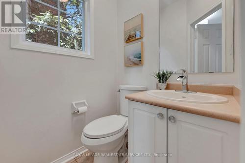 2317 Dalebrook Drive, Oakville, ON - Indoor Photo Showing Bathroom