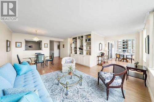 2104 - 215 Wynford Drive, Toronto, ON - Indoor Photo Showing Living Room