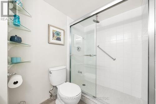 2104 - 215 Wynford Drive, Toronto, ON - Indoor Photo Showing Bathroom