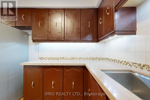 32 Tipton Crescent, Ajax (Central West), ON - Indoor Photo Showing Kitchen