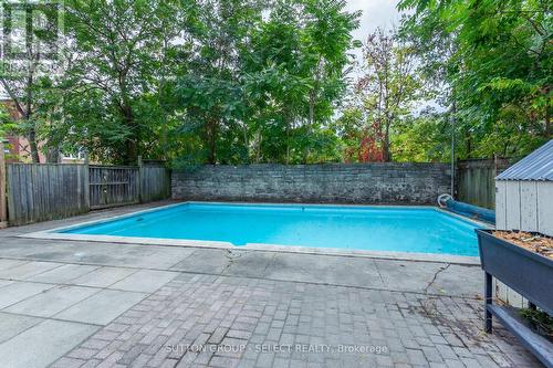 581 Central Avenue, London, ON - Outdoor With In Ground Pool With Deck Patio Veranda With Backyard