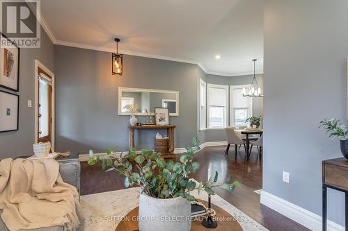 photos are prior to staging being removed - 581 Central Avenue, London, ON - Indoor