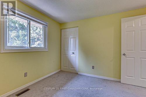 33 - 1845 Aldersbrook Road, London, ON - Indoor Photo Showing Other Room