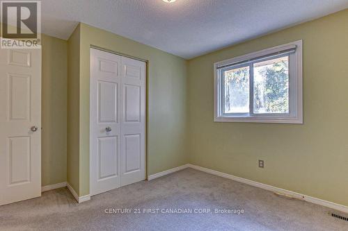 33 - 1845 Aldersbrook Road, London, ON - Indoor Photo Showing Other Room