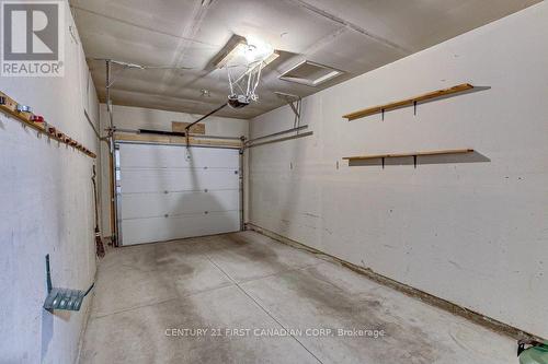 33 - 1845 Aldersbrook Road, London, ON - Indoor Photo Showing Garage