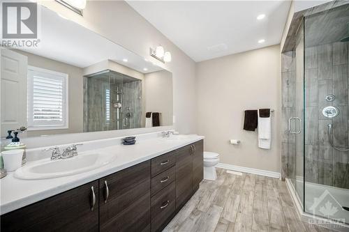 560 Chimney Corner Terrace, Ottawa, ON - Indoor Photo Showing Bathroom
