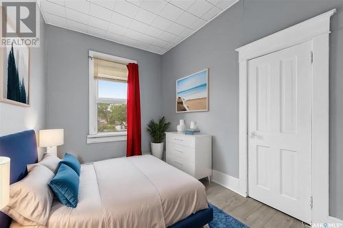 310 Grandview Street W, Moose Jaw, SK - Indoor Photo Showing Bedroom