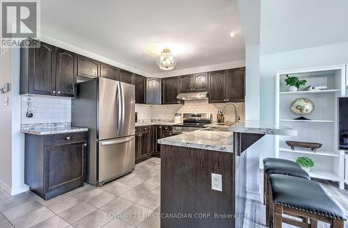 821 Silverfox Crescent, London, ON - Indoor Photo Showing Kitchen With Stainless Steel Kitchen With Upgraded Kitchen