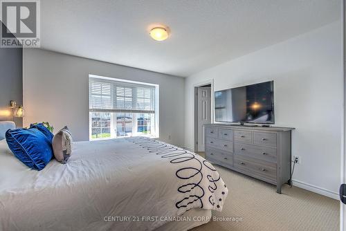 821 Silverfox Crescent, London, ON - Indoor Photo Showing Bedroom