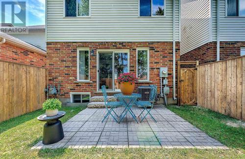 821 Silverfox Crescent, London, ON - Outdoor