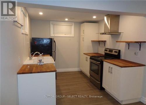 Lower - 83 Britannia Avenue, London, ON - Indoor Photo Showing Kitchen