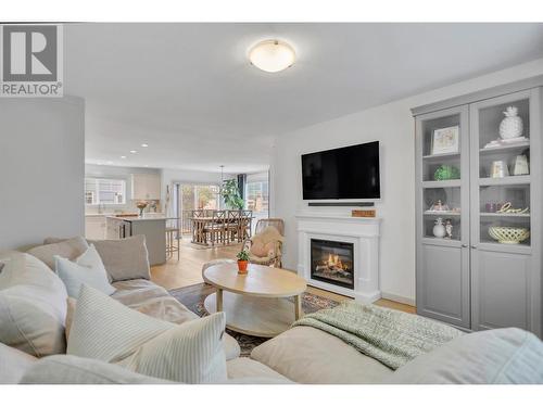 120 Hartman Road Unit# 130 Lot# 7, Kelowna, BC - Indoor Photo Showing Living Room With Fireplace