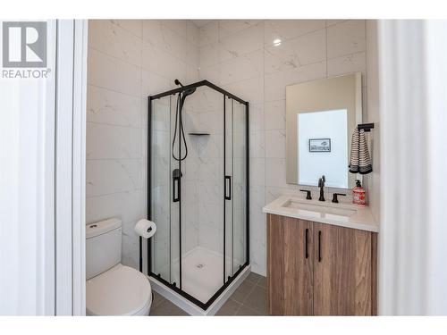 120 Fawn Court, Penticton, BC - Indoor Photo Showing Bathroom